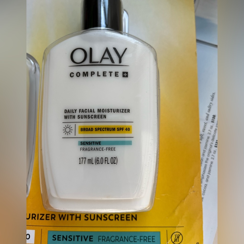 Olay complete daily facial moisturizer with sunscreen. 6 ounce seal exp 2026